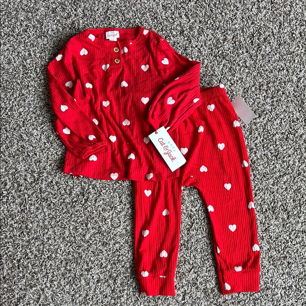 Cat & Jack Ribbed Red Heart Print 2 Piece Set Henley Baby Size 18 months